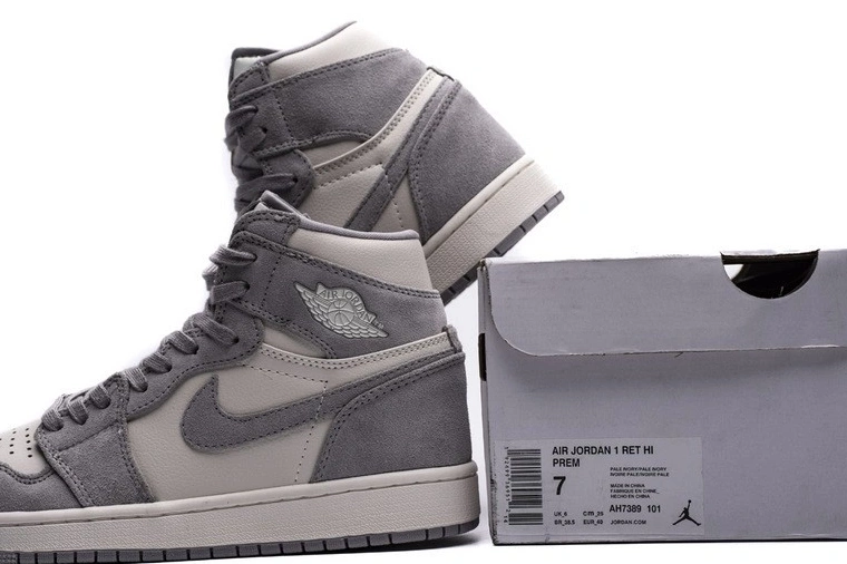 Pale AH7389-101 High Jordan   1 Retro (W) Ivory air 1115